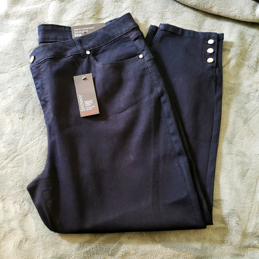 Avenue Skinny Jeans